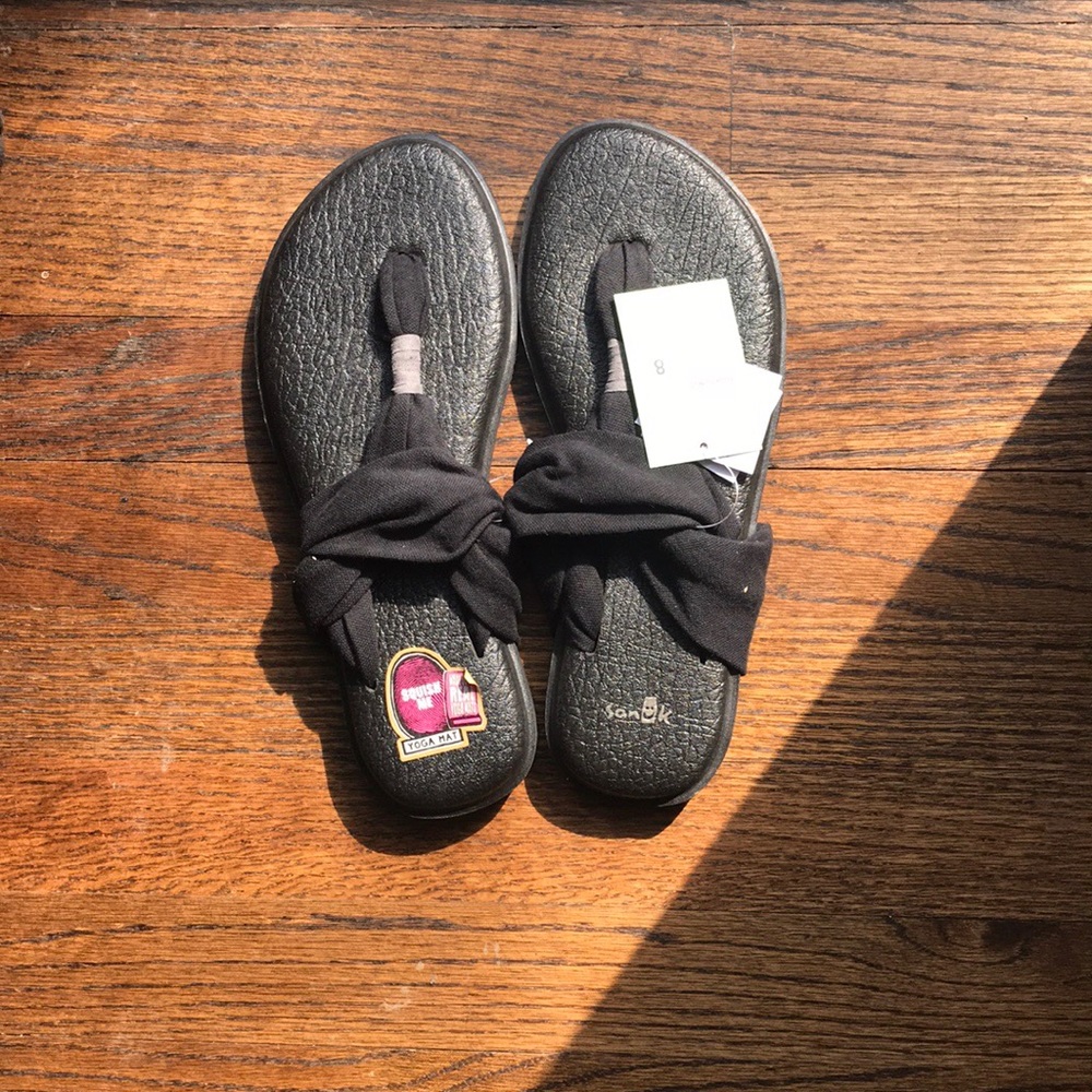 NEW!! SANUK SANDALS S8